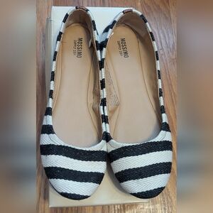 Mossimo Supply Co. Women's Striped Flats in Black and Cream